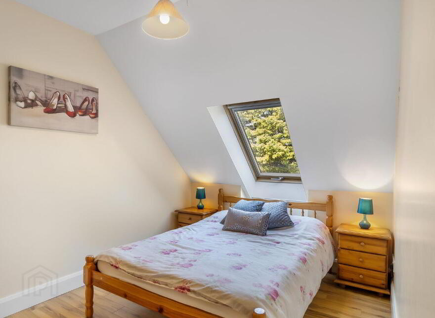 Westport Road, Clifden, H71V242