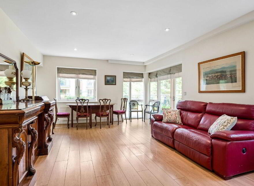 Apartment 3 Kelston Hall, Foxrock, Foxrock, D18F594