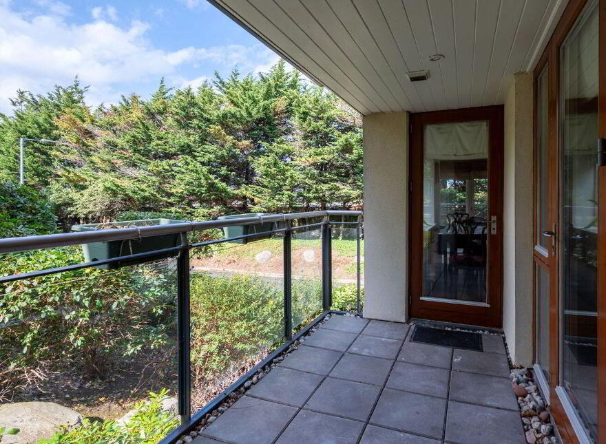 Apartment 3 Kelston Hall, Foxrock, Foxrock, D18F594