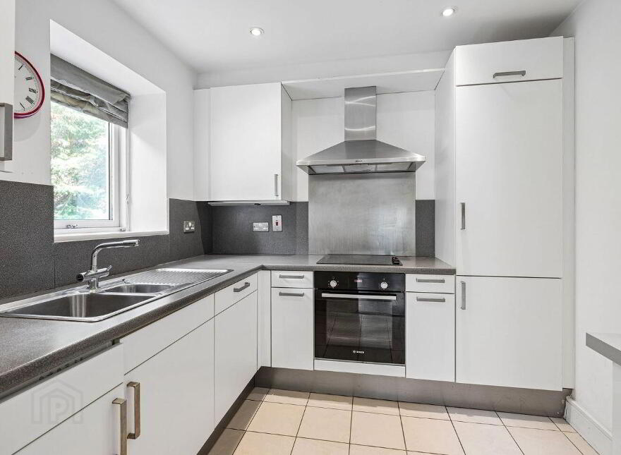 Apartment 3 Kelston Hall, Foxrock, Foxrock, D18F594