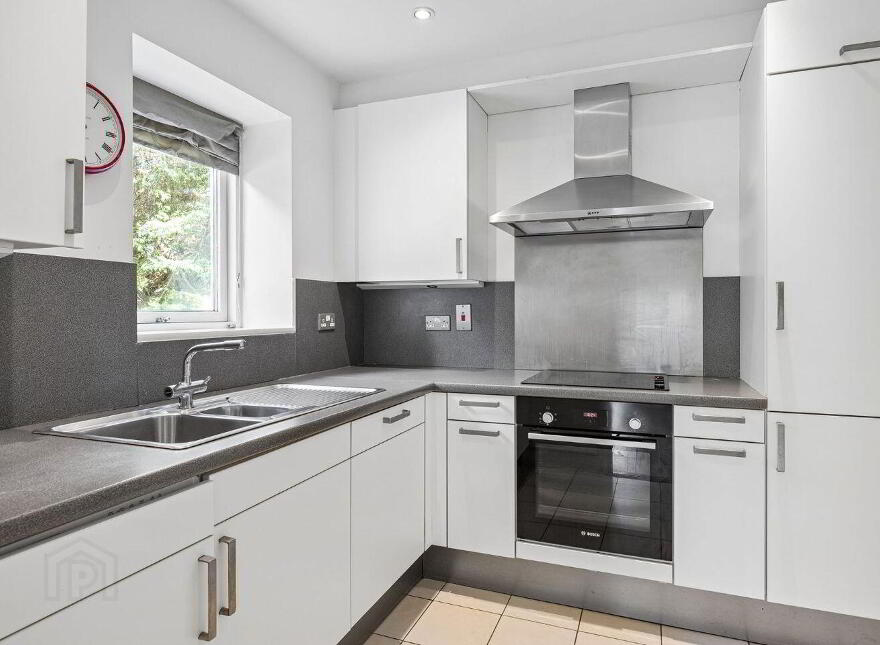 Apartment 3 Kelston Hall, Foxrock, Foxrock, D18F594