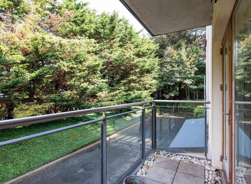 Apartment 3 Kelston Hall, Foxrock, Foxrock, D18F594
