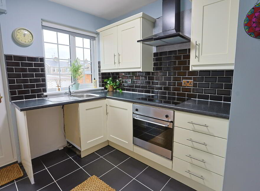 10 Orchard Crescent, Portadown, Craigavon, BT62 3QQ
