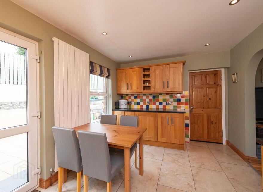 6 Rowan Court, Carnmoney, Newtownabbey, BT36 6YJ