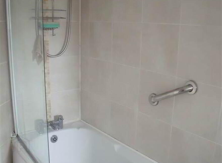 26B Inishowen Drive, Belfast, BT10 0EU