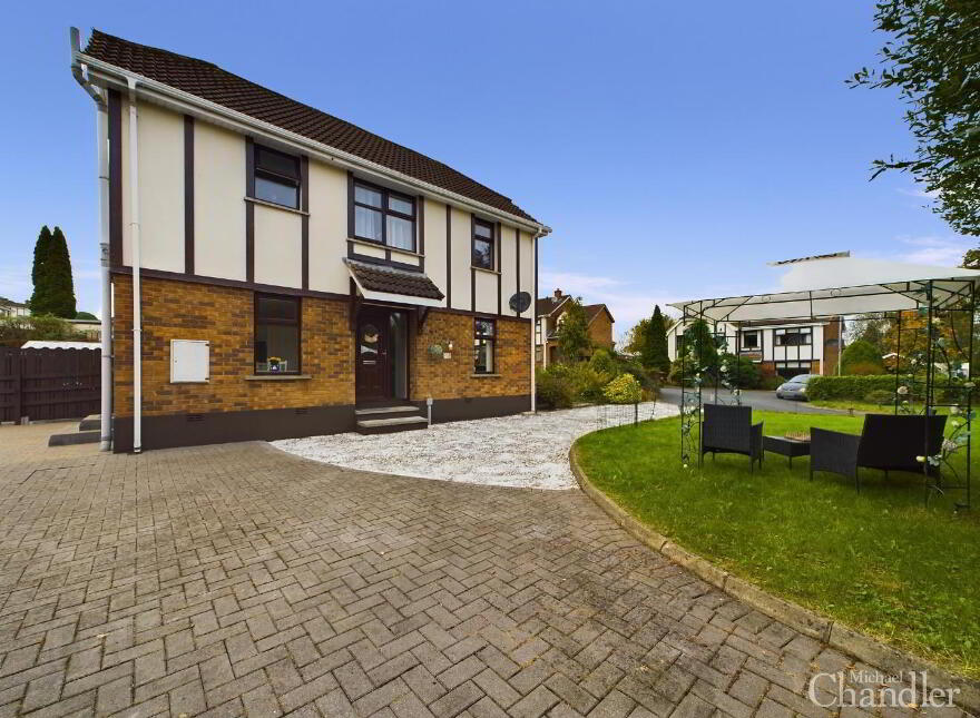 30 Hermitage, Hillsborough, BT26 6RJ