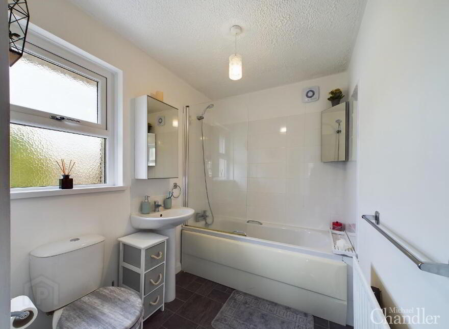 30 Hermitage, Hillsborough, BT26 6RJ