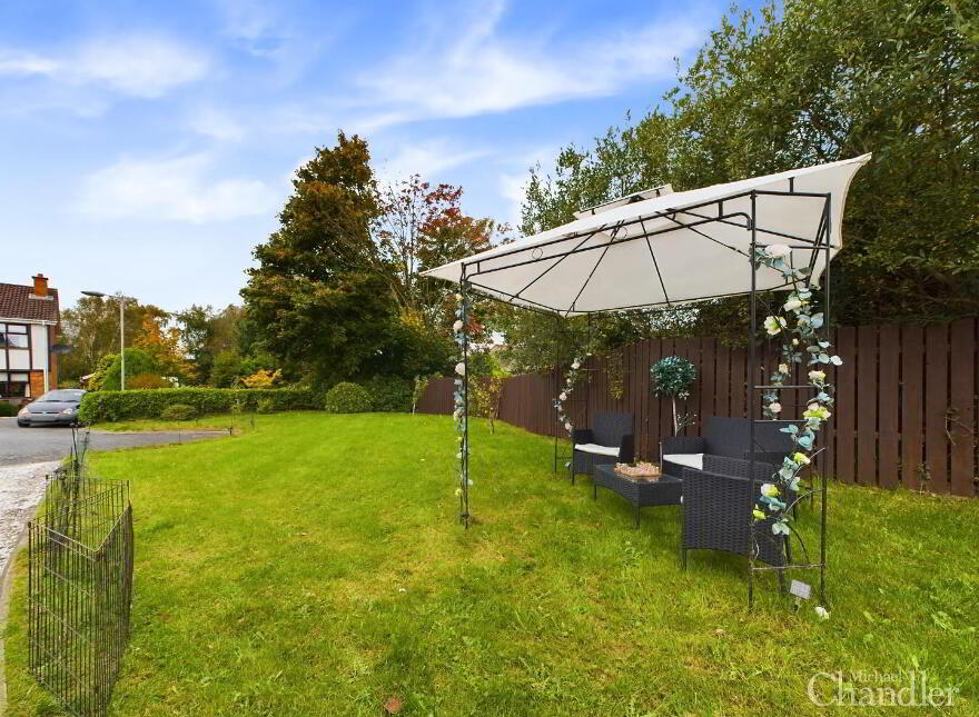 30 Hermitage, Hillsborough, BT26 6RJ