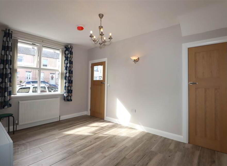 2 Garvey Terrace, Low Road, Lisburn, BT27 4TW