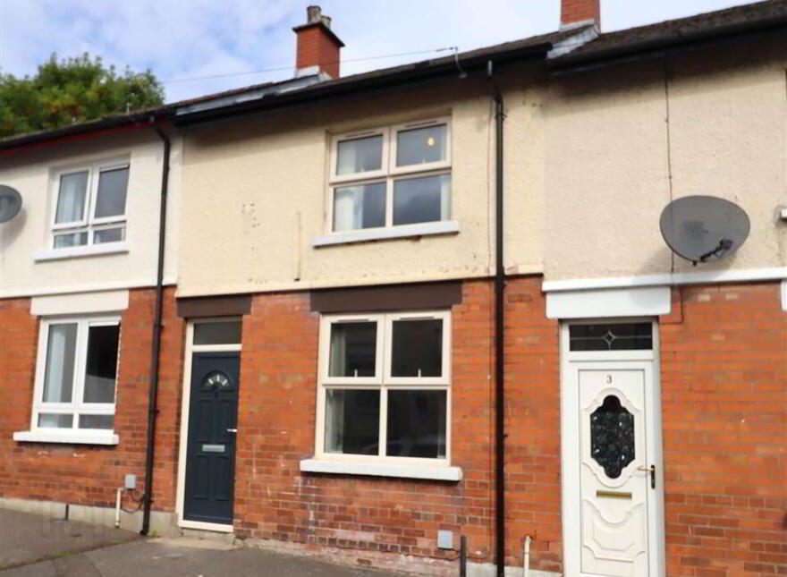 2 Garvey Terrace, Low Road, Lisburn, BT27 4TW