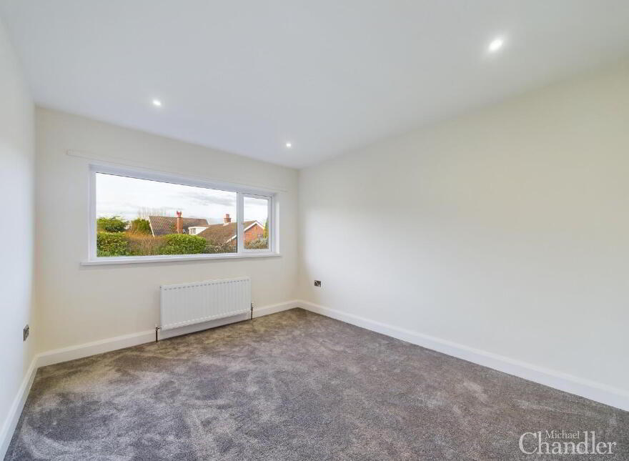 4 Queenside, Carryduff, Belfast, BT8 8NS