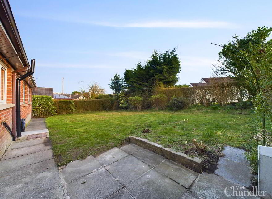 4 Queenside, Carryduff, Belfast, BT8 8NS