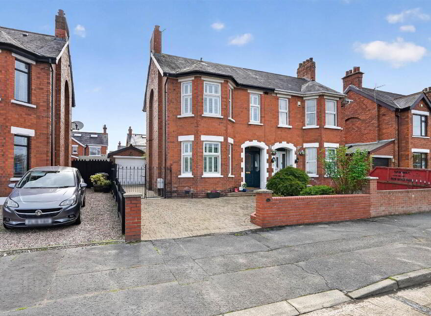 62 Ladas Drive, Belfast, BT6 9FT