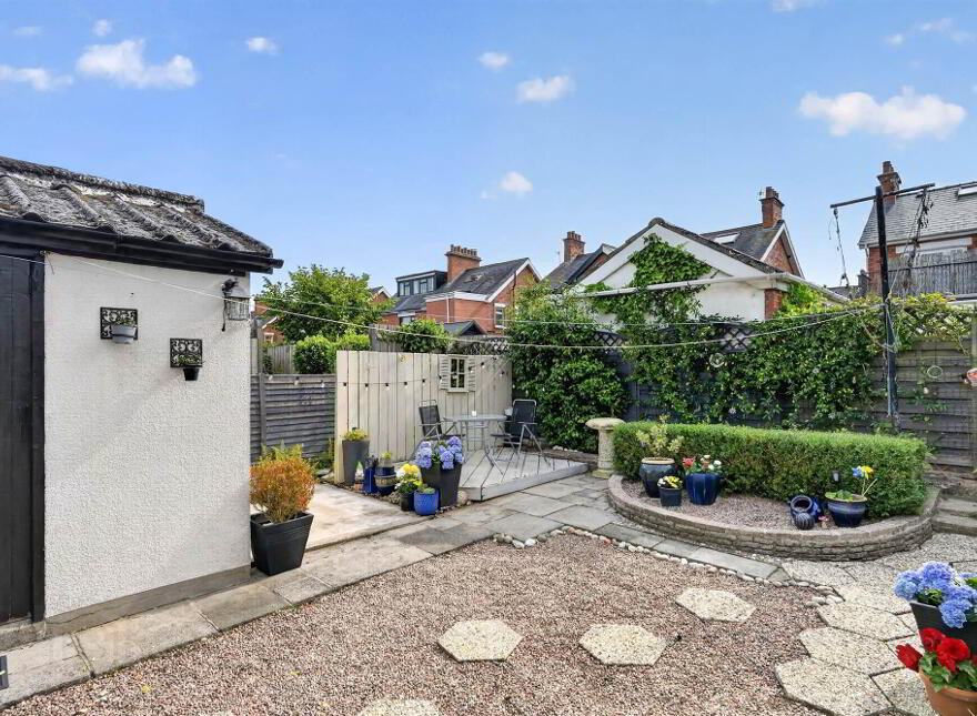 62 Ladas Drive, Belfast, BT6 9FT