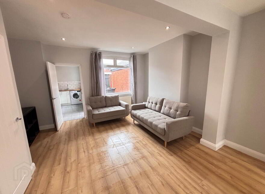 23 Kitchener Street, Belfast, BT12 6LE