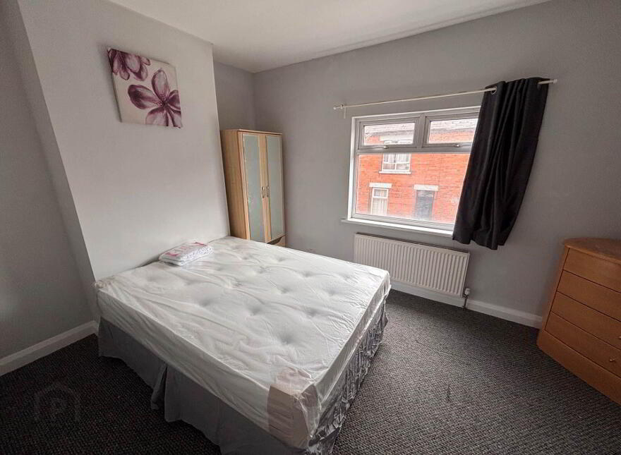 23 Kitchener Street, Belfast, BT12 6LE