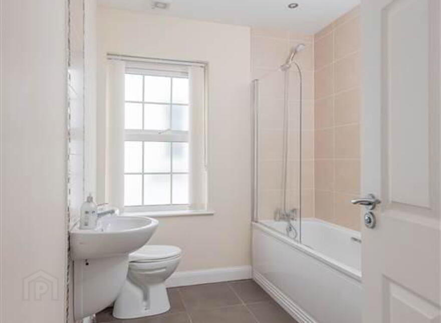 4 Goldstone Hall, Belfast, BT4 1JE