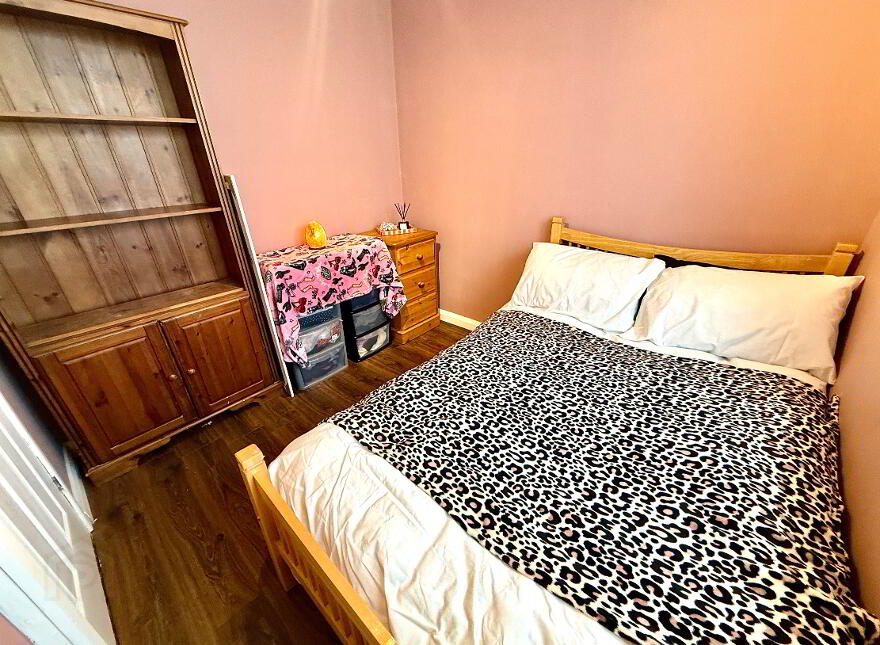 172 Eleaghmore Park, Derry, BT48 8DZ