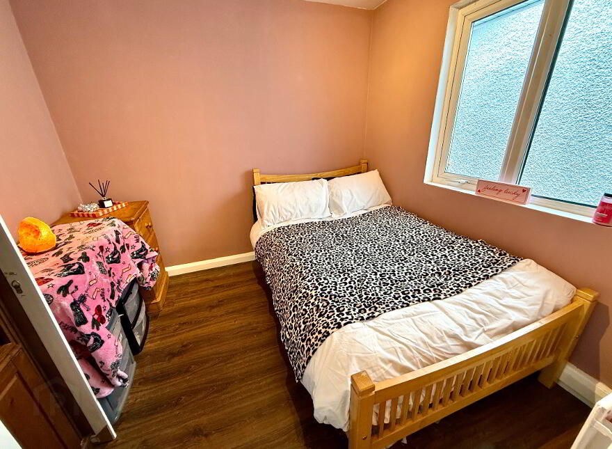 172 Eleaghmore Park, Derry, BT48 8DZ