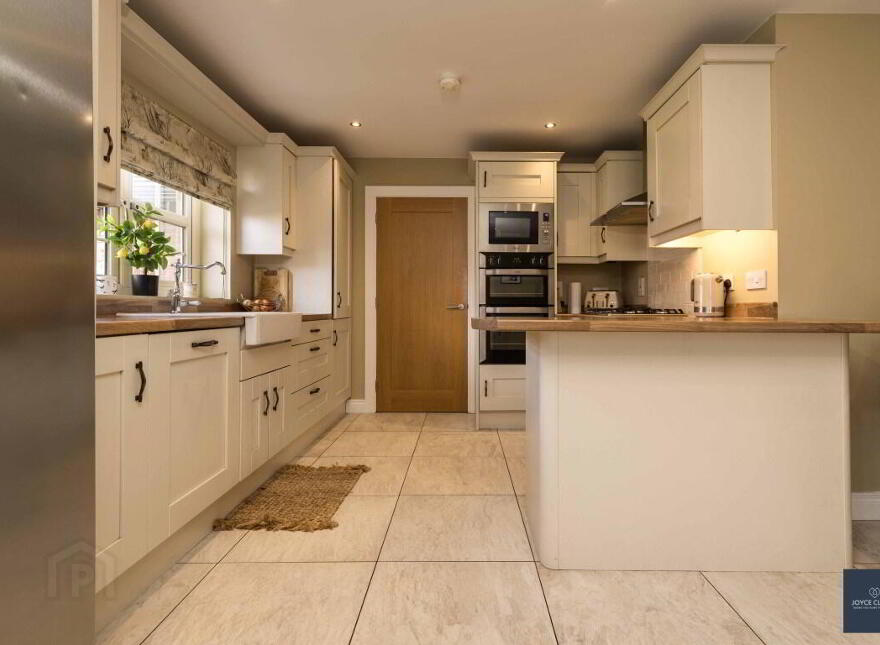85 Ballynadrone Meadows, Magheralin, BT67 0FY
