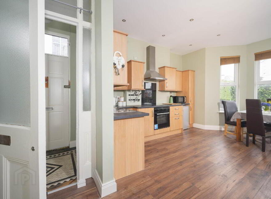 46 Old Cavehill Road, Belfast, BT15 5GT