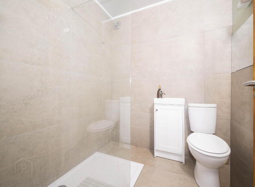 46 Old Cavehill Road, Belfast, BT15 5GT