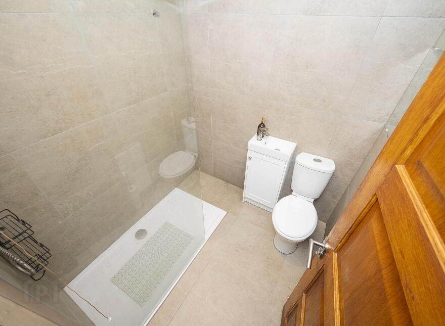 46 Old Cavehill Road, Belfast, BT15 5GT