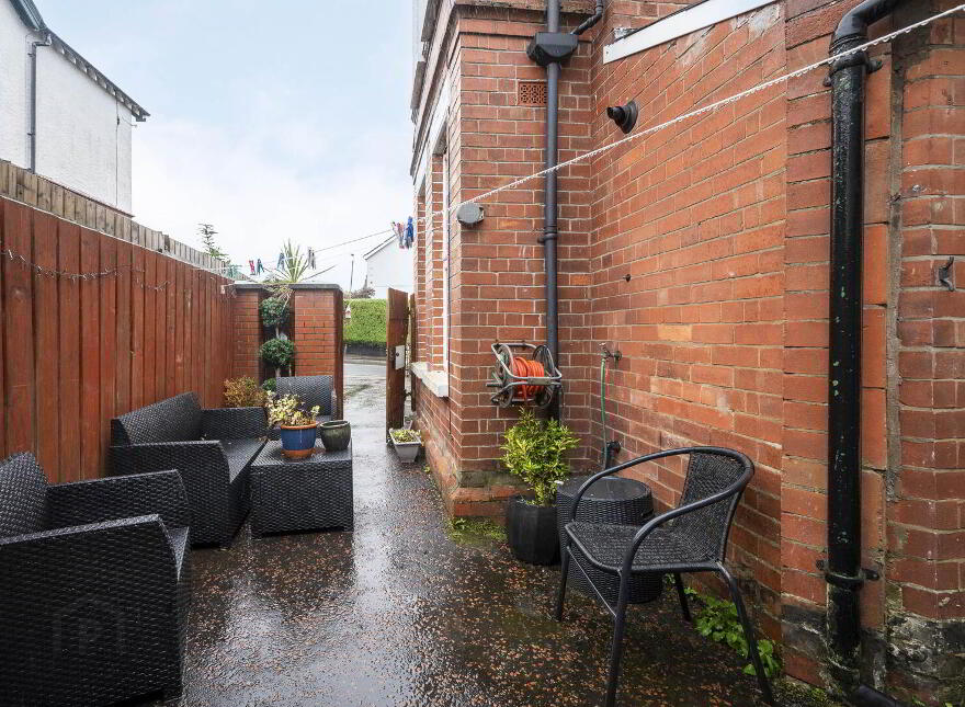 46 Old Cavehill Road, Belfast, BT15 5GT
