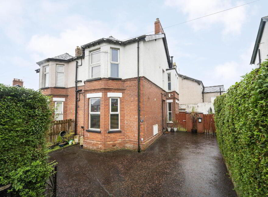 46 Old Cavehill Road, Belfast, BT15 5GT