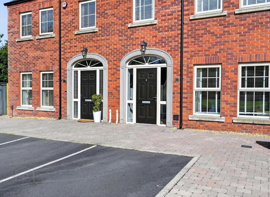 13 Balmoral Park Gardens, Belfast, BT10 0AF