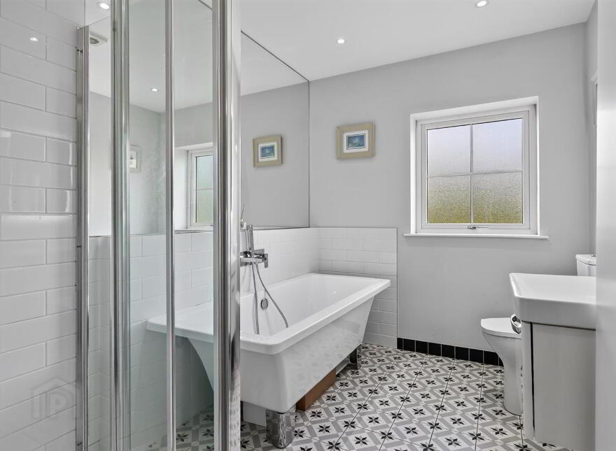 13 Balmoral Park Gardens, Belfast, BT10 0AF