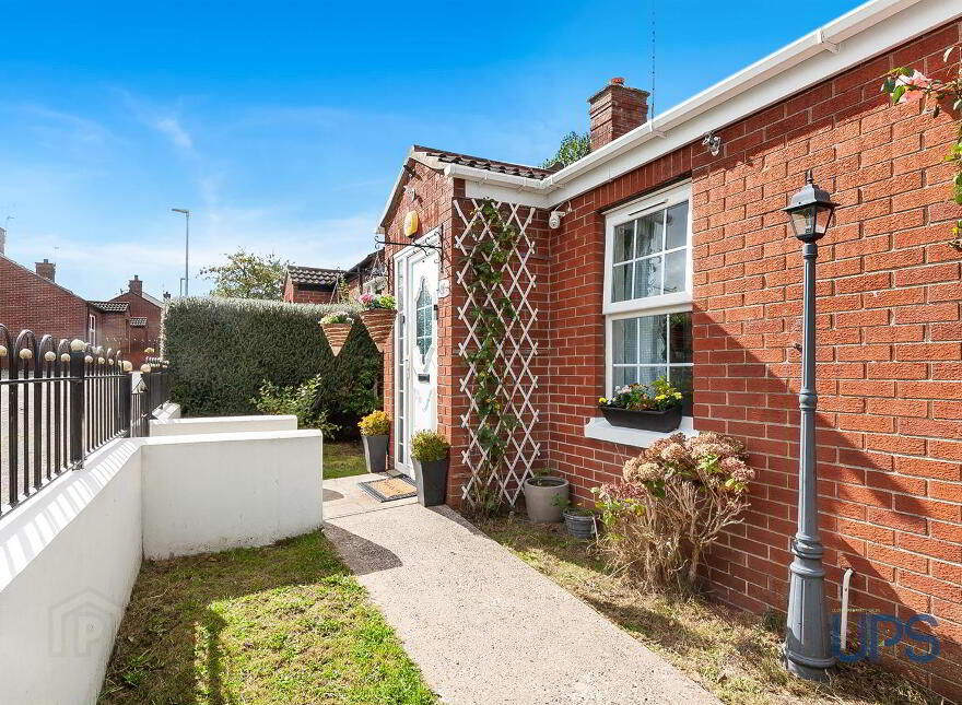 60 Colinmill, Dunmurry, Belfast, BT17 0AR
