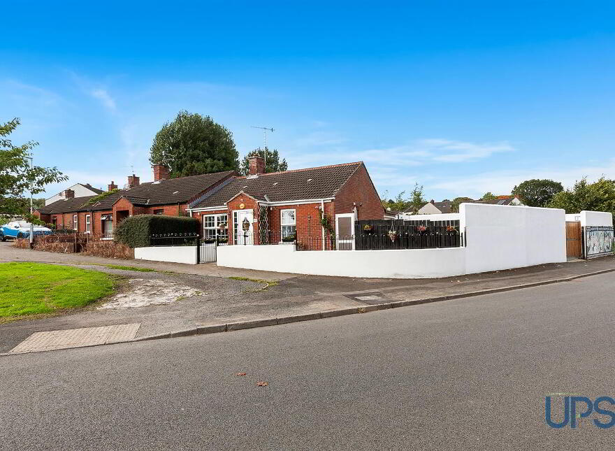 60 Colinmill, Dunmurry, Belfast, BT17 0AR