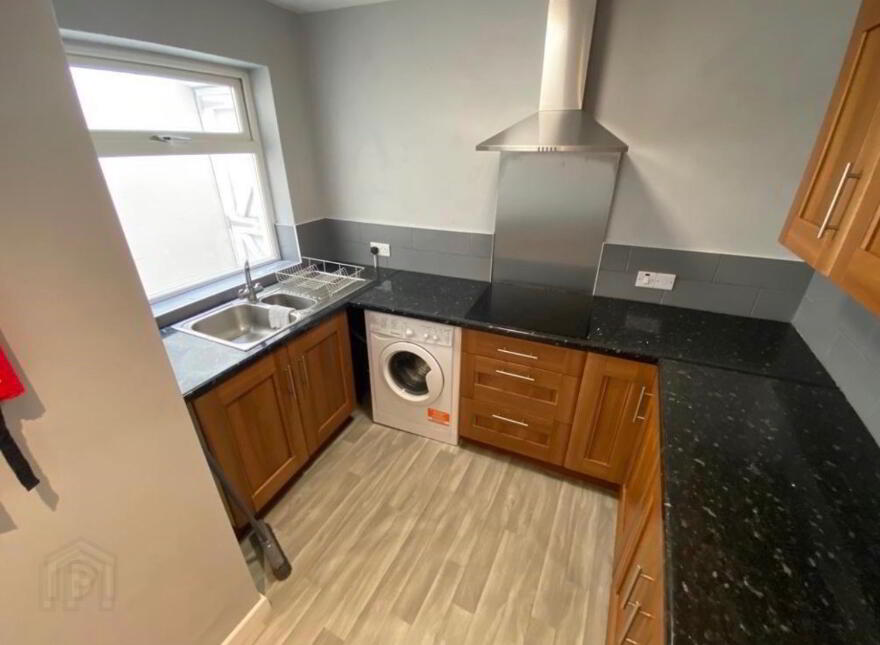 Roden Street, All Bills Included, Belfast, BT12 5QB