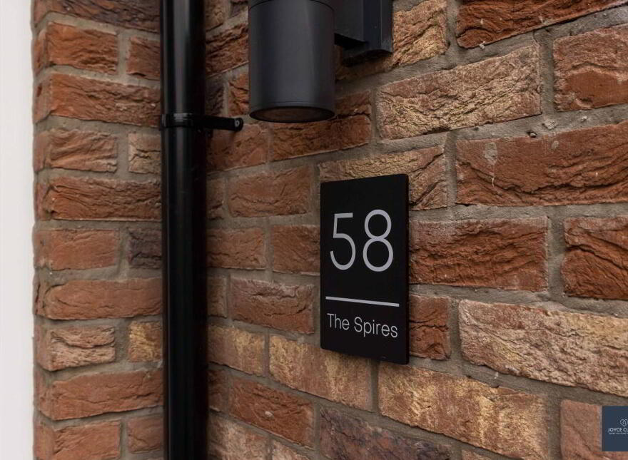 58 The Spires, Craigavon, BT62 1FB