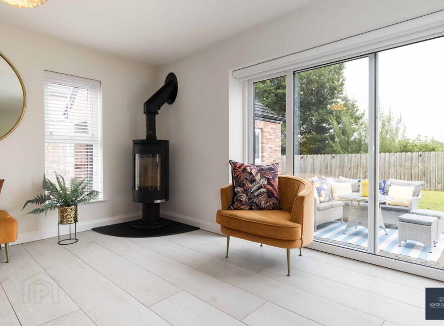 58 The Spires, Craigavon, BT62 1FB