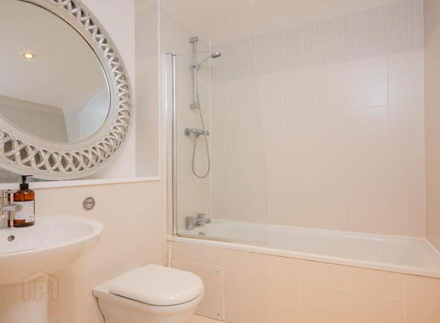 10.01 The Obel, 62 Donegall Quay, Belfast, BT1 3NH