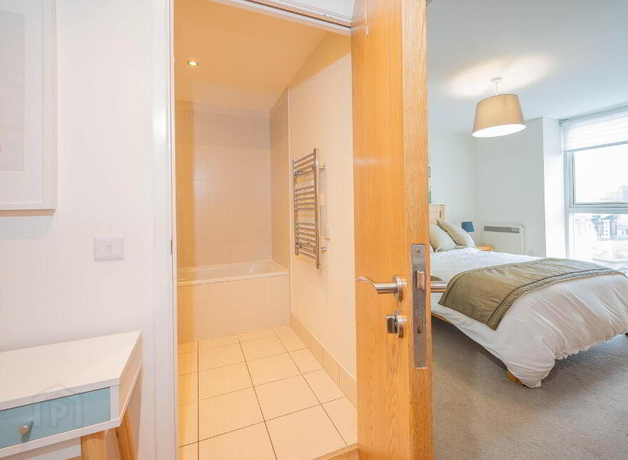 10.01 The Obel, 62 Donegall Quay, Belfast, BT1 3NH