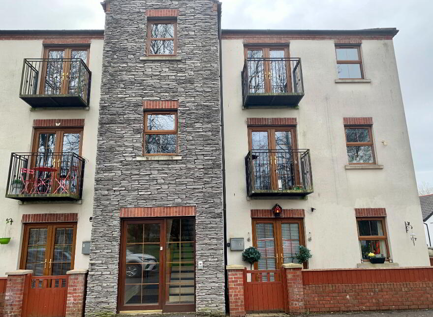 6 Abercorn Square, Ballyclare, BT39 9AE