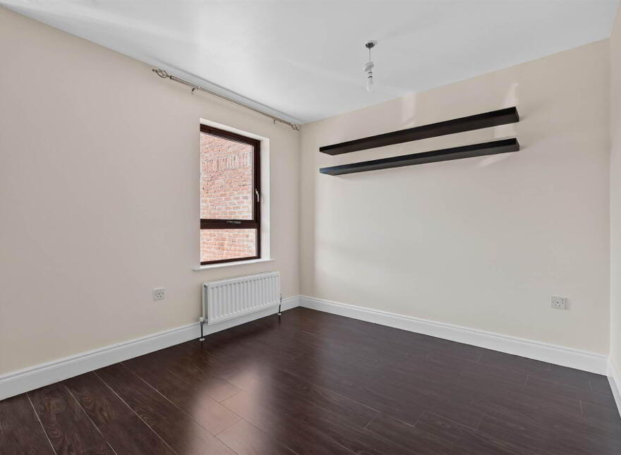 25 Annadale Square, Belfast, BT7 3LT