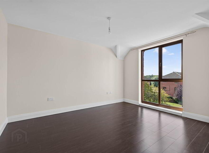 25 Annadale Square, Belfast, BT7 3LT