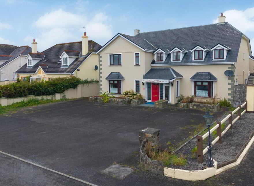 Ashford Manor, Ballyhowly, Knock, F12CY67