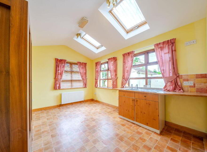 Ashford Manor, Ballyhowly, Knock, F12CY67