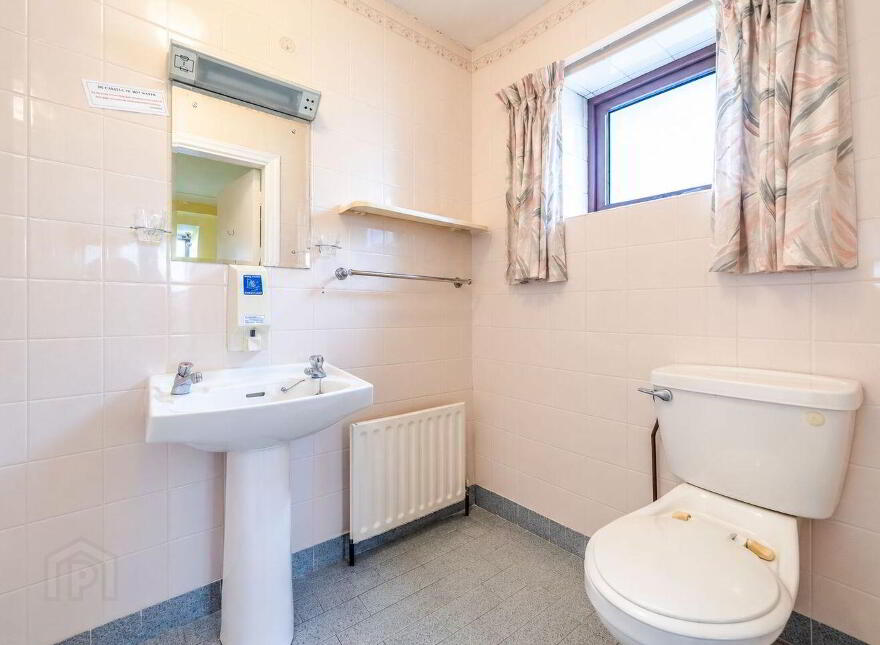 Ashford Manor, Ballyhowly, Knock, F12CY67