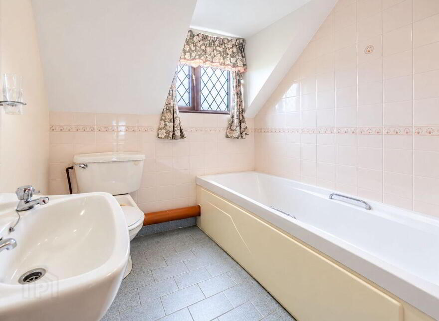 Ashford Manor, Ballyhowly, Knock, F12CY67