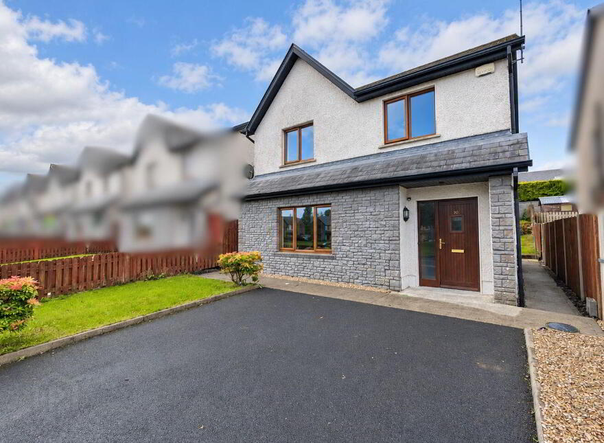 10 Cluain Aoibhinn, Claremorris, F12R2P6