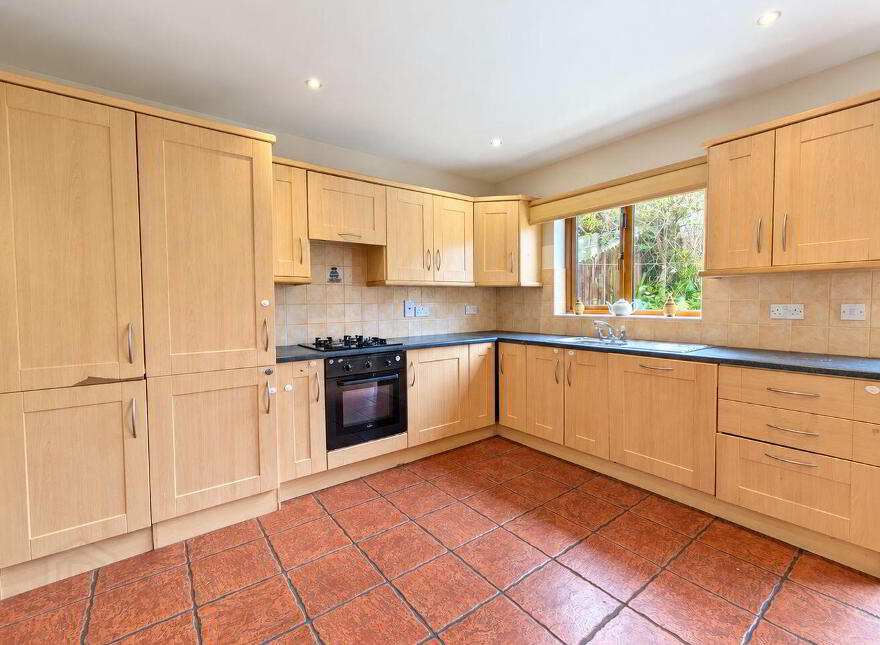 10 Cluain Aoibhinn, Claremorris, F12R2P6