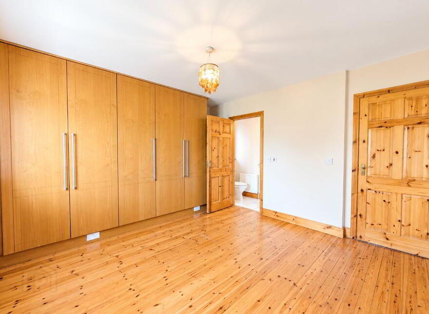 10 Cluain Aoibhinn, Claremorris, F12R2P6