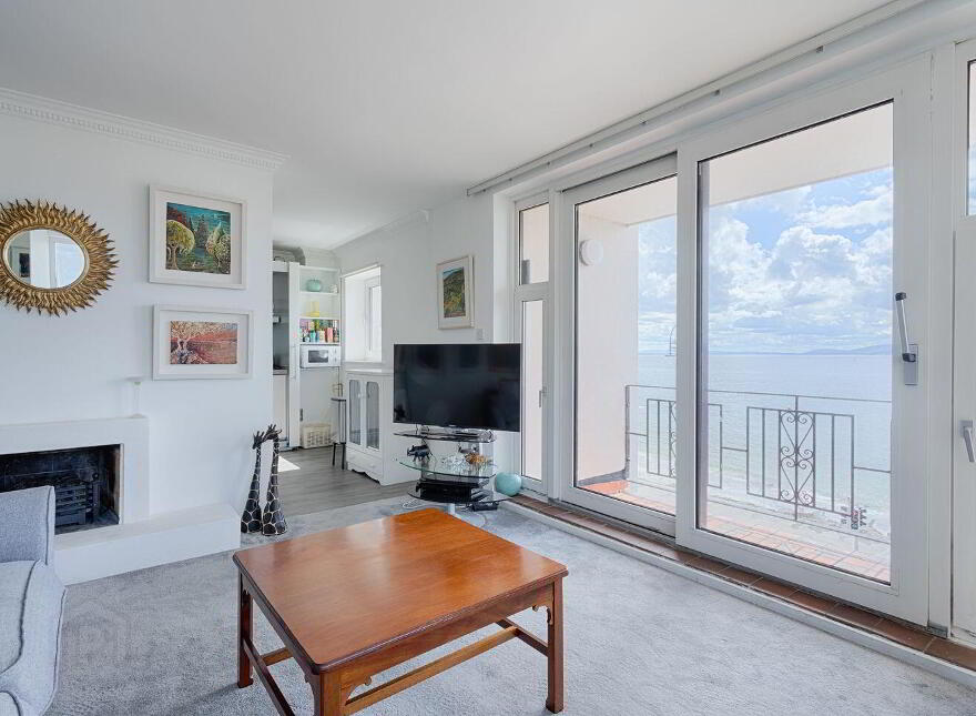 29 Ocean Towers, Upper Shanbally, Shanbally, H91A446