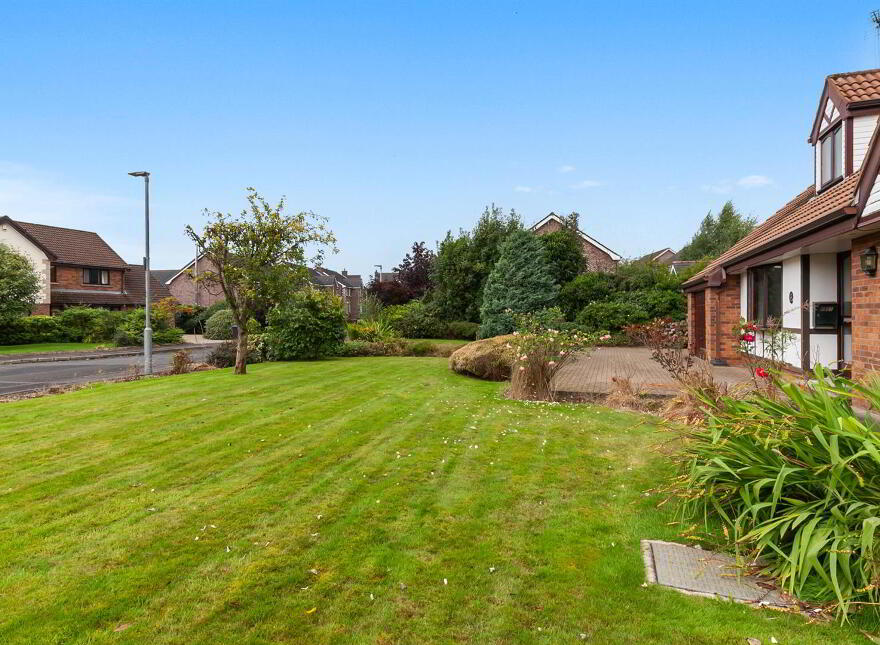 39 Russell Manor, Ballyclare, BT39 9YR